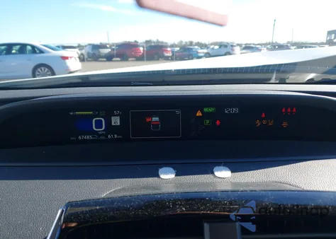 2021 Toyota Prius Prime Le from USA, damaged, VIN JTDKAMFP2M3187117